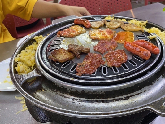 赤峰雪越山烤肉地址電話號碼-第1張圖片