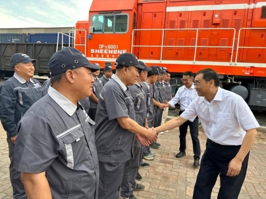 赤峰機(jī)車裝備專賣店電話號碼-第1張圖片