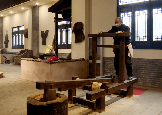 藍(lán)磨坊電話號(hào)碼-第1張圖片