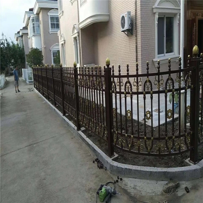 赤峰鋁藝窗戶護(hù)欄定制電話號(hào)碼-第1張圖片