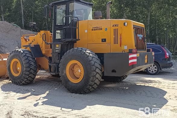 赤峰電動(dòng)鏟車源頭廠家電話號(hào)碼-第1張圖片