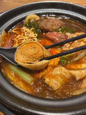 赤峰街砂鍋麻辣燙電話號(hào)碼-第1張圖片