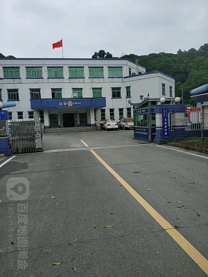 赤峰東城公安分局電話號碼-第1張圖片