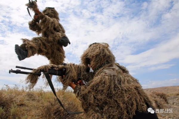 赤峰吉路服飾店電話號(hào)碼-第1張圖片