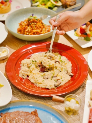 赤峰西餐廳包間出租電話號碼-第1張圖片