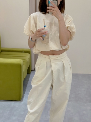 赤峰設(shè)計(jì)師女裝店電話號(hào)碼-第1張圖片