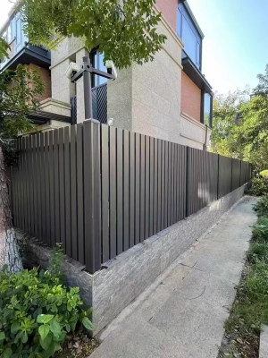 赤峰圍墻護欄供應(yīng)商電話號碼-第1張圖片