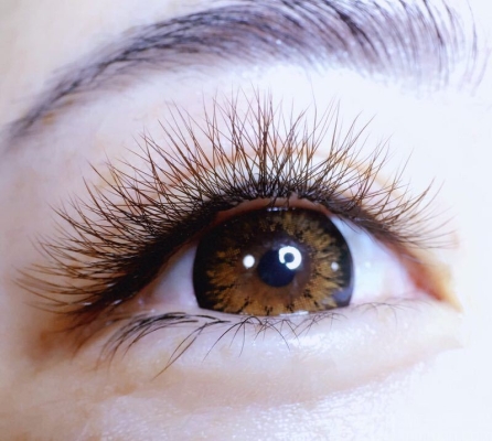 赤峰芳姐嫁接睫毛店電話號碼-第1張圖片