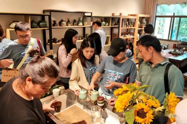 赤峰紅山手工藝坊電話號碼-第1張圖片