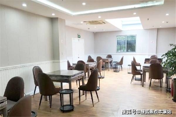 赤峰三道街美甲店電話地址查詢-第1張圖片