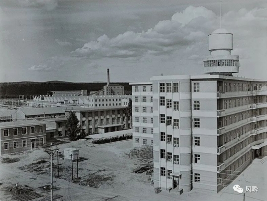 赤峰老鄉(xiāng)搬家服務站電話號碼-第1張圖片