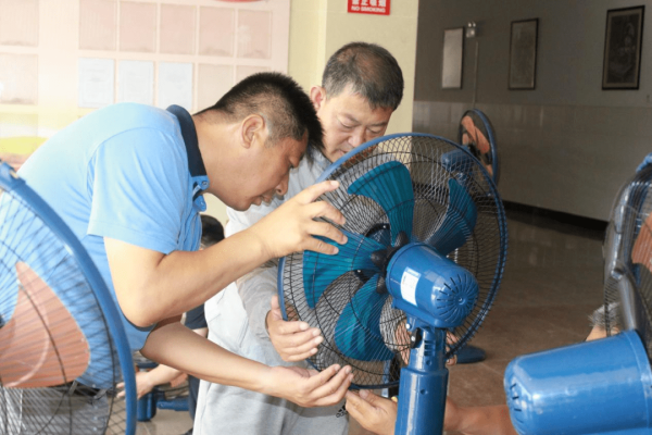 赤峰車載風(fēng)扇維修電話是多少號(hào)-第1張圖片