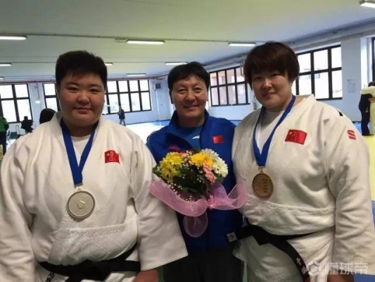 赤峰正骨神醫(yī)是誰(shuí)啊電話多少-第1張圖片