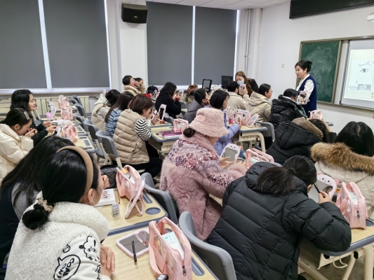 赤峰化妝培訓(xùn)學(xué)校-第1張圖片