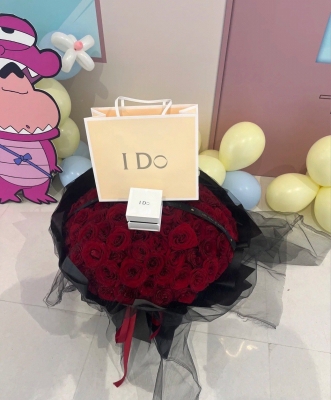 赤峰玫瑰花團(tuán)購(gòu)電話(huà)號(hào)碼-第1張圖片